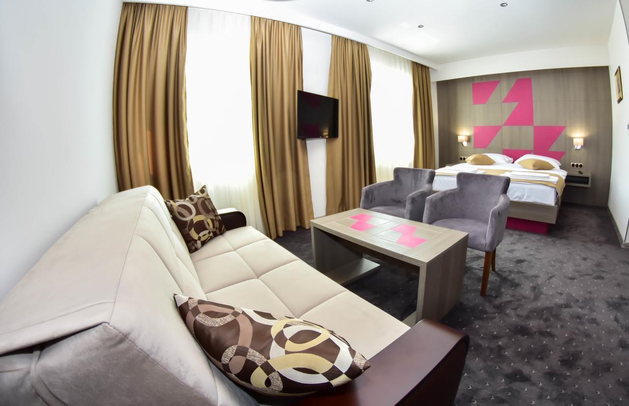 Hotel Kljuc מראה חיצוני תמונה